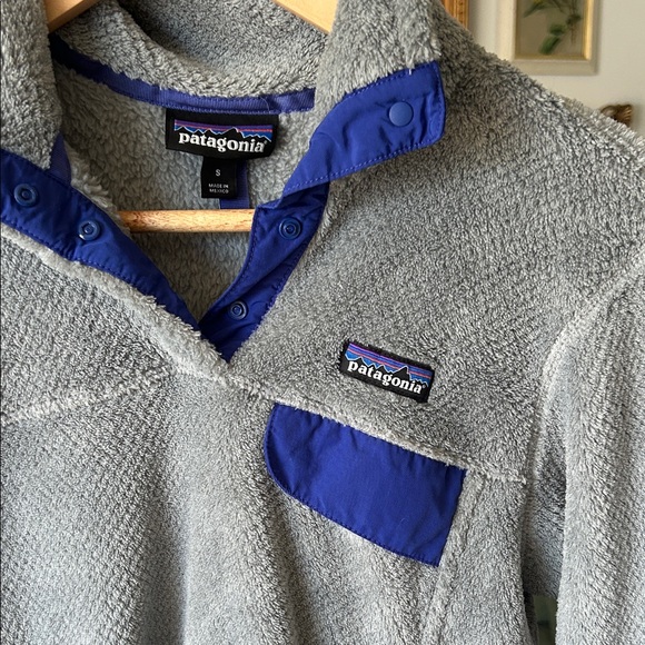 Patagonia Gray Fleece with Blue Trim - Picture 3 of 3